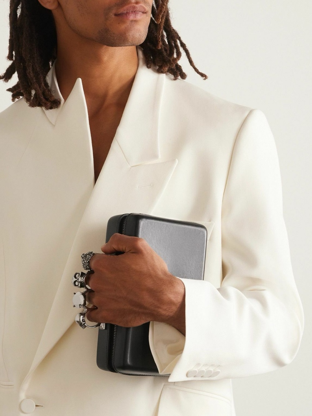 ALEXANDER MCQUEEN Men's ‘The Knuckle Twisted Clutch’ in Black